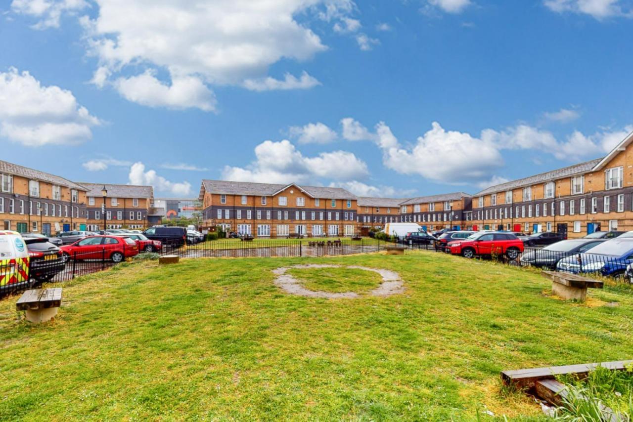 Elegant 1Bed Flat With Parking 5 Min To Hackney Wick Lägenhet London Exteriör bild